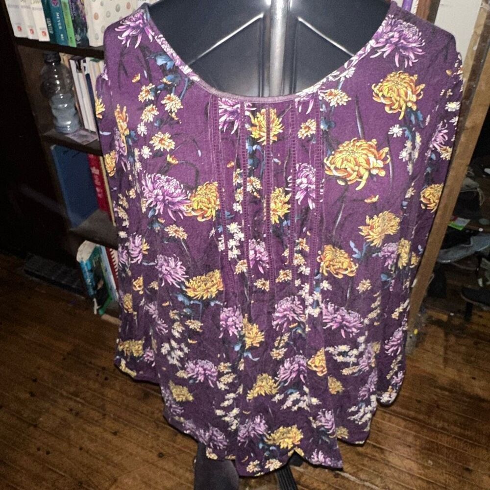 Daniel Rainn XXL purple and yellow floral knit flowy blouse